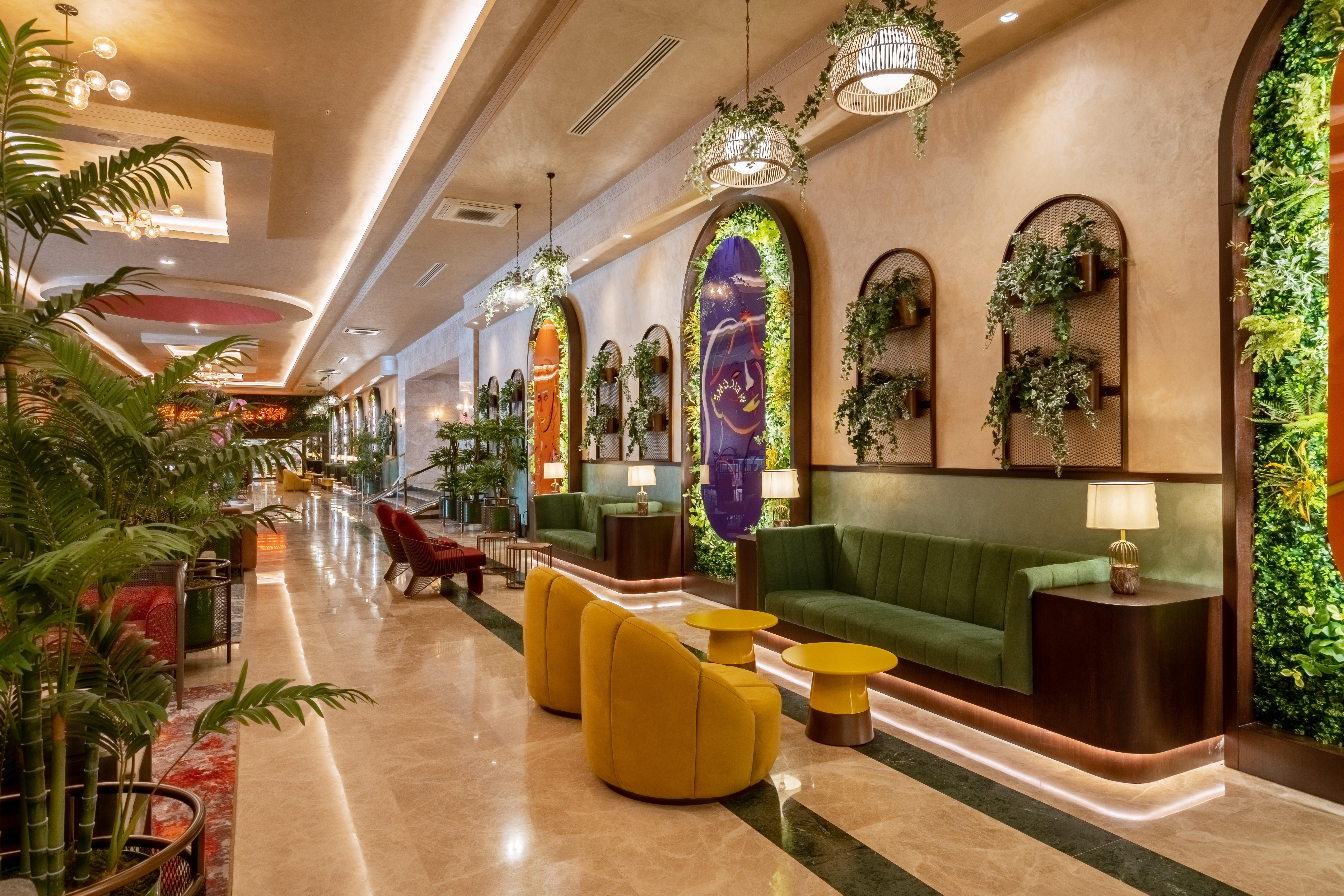 Megasaray Westbeach Antalia Esterno foto The lobby of the hotel