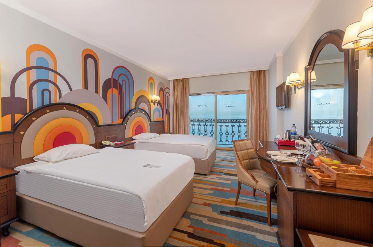 Megasaray Westbeach Antalia Esterno foto Deluxe Room
